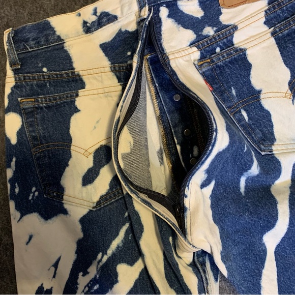 Womans Levis High Waisted Bleached Jeans - Picture 11 of 12